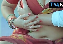 Noor Malabika Sexy Scene  in Siskiyaan Season 2 Part 2