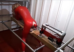 RachelSexyMaid - 34 - Dungeon Fuckmachine in Red Latex
