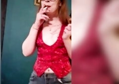 Smokin' Sexy mother I'd like to fuck Chats about her Halloween Plans