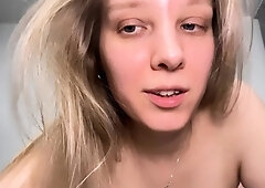 Big boobs milf masturbates with her dildo