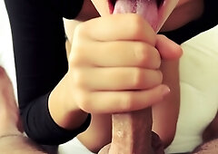 Dark haired amateur blowjob and handjob in fake taxi