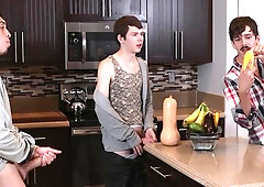 Freeuse Twink: Spreading Our Love