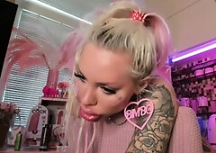 Pregnant blonde masturbates close up