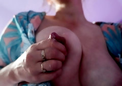 Mexican babe reveal big boobs in webcam