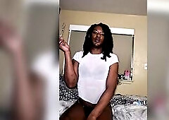 BBY PR3S Enjoys Coarse Rub And Soaked Cunt Laps