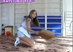 Kristina Fey hula hoop
