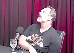 Faphouse, in portuguese, sex industry star