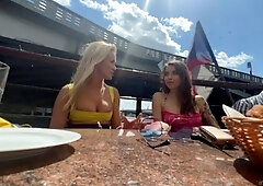 Amateur blonde babe masturbates on cam