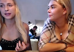 Amateur Blonde With BIG BOOBS Hot Free Cam Show